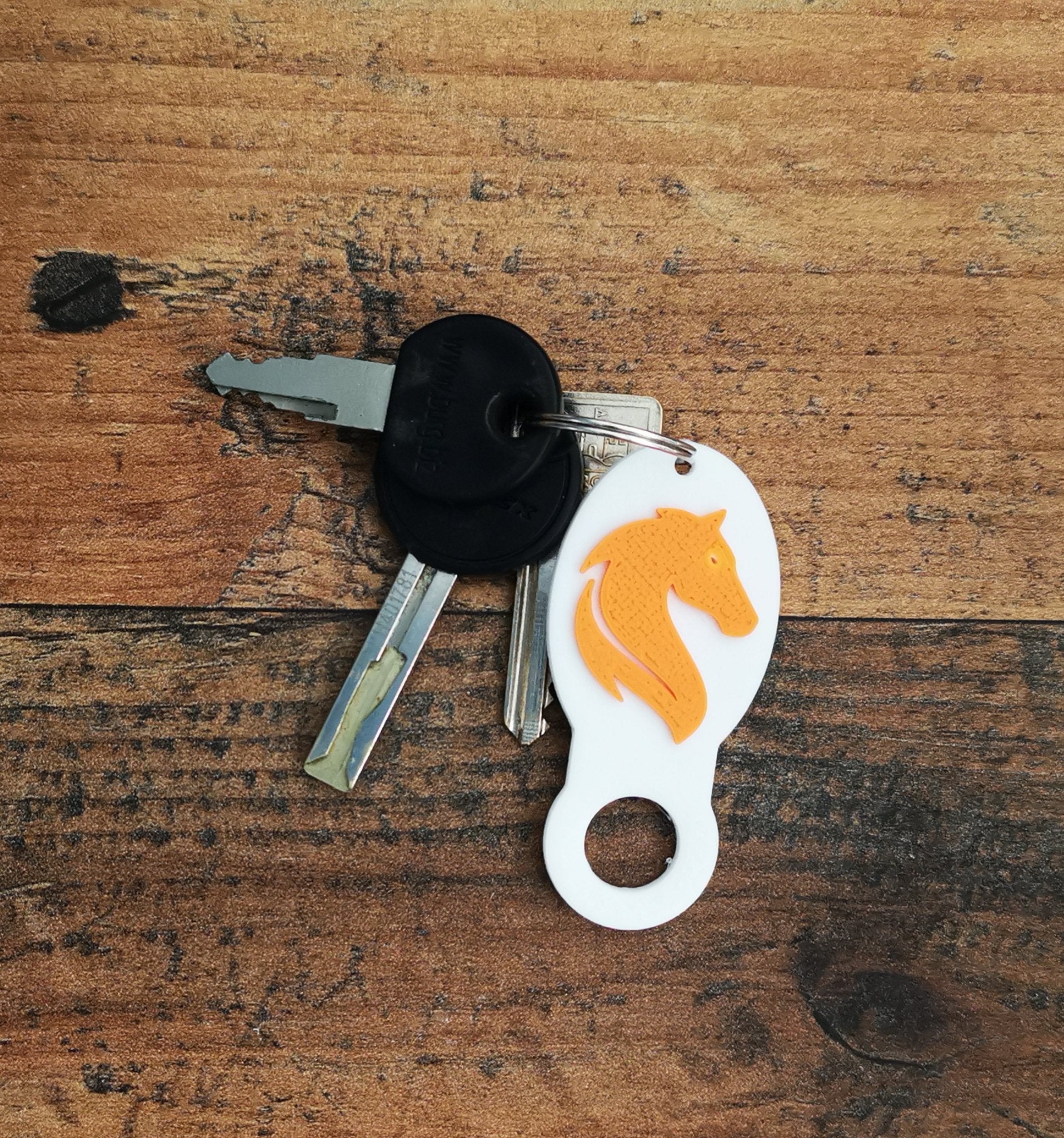 Pferdekopf Schlüsselanhänger mit Einkaufswagenchip – Für Reiter & Pferdeliebhaber - DrucktWieNix - Schlüsselanhänger